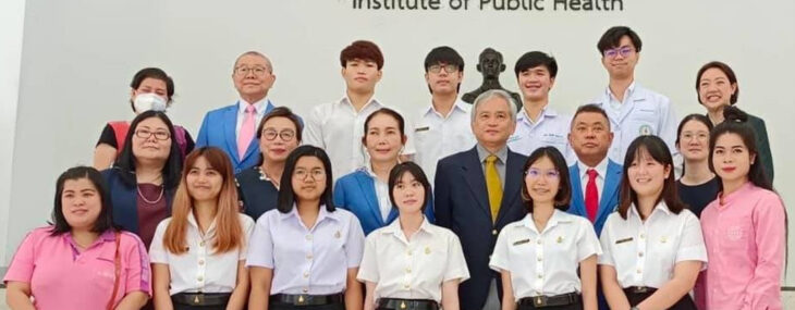 มอบทุนการศึกษาแก่นักศึกษาแพทย์ มหาวิทยาลัยสุรนารี